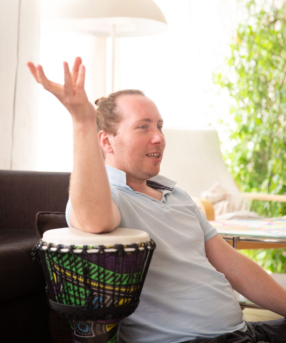 Юрий Йогаразума — ведущий ретрита холотропного дыхания в Казани