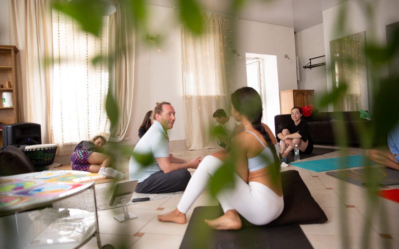 Холотропное дыхание в Казани — атмосфера Йоги Разума, живое общение